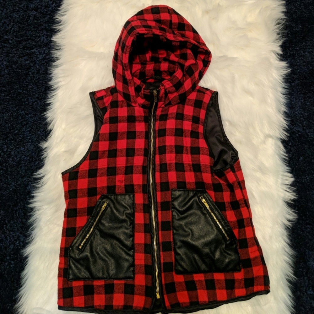 Hooded plaid vest with faux leather pockets